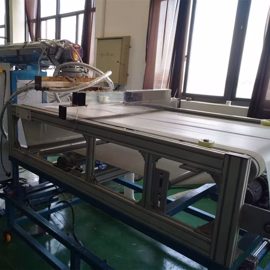Macchinari per la produzione di tessuti filtranti non tessuti soffiati a fusione in polipropilene ad alta efficienza di filtrazione per maschere protettive